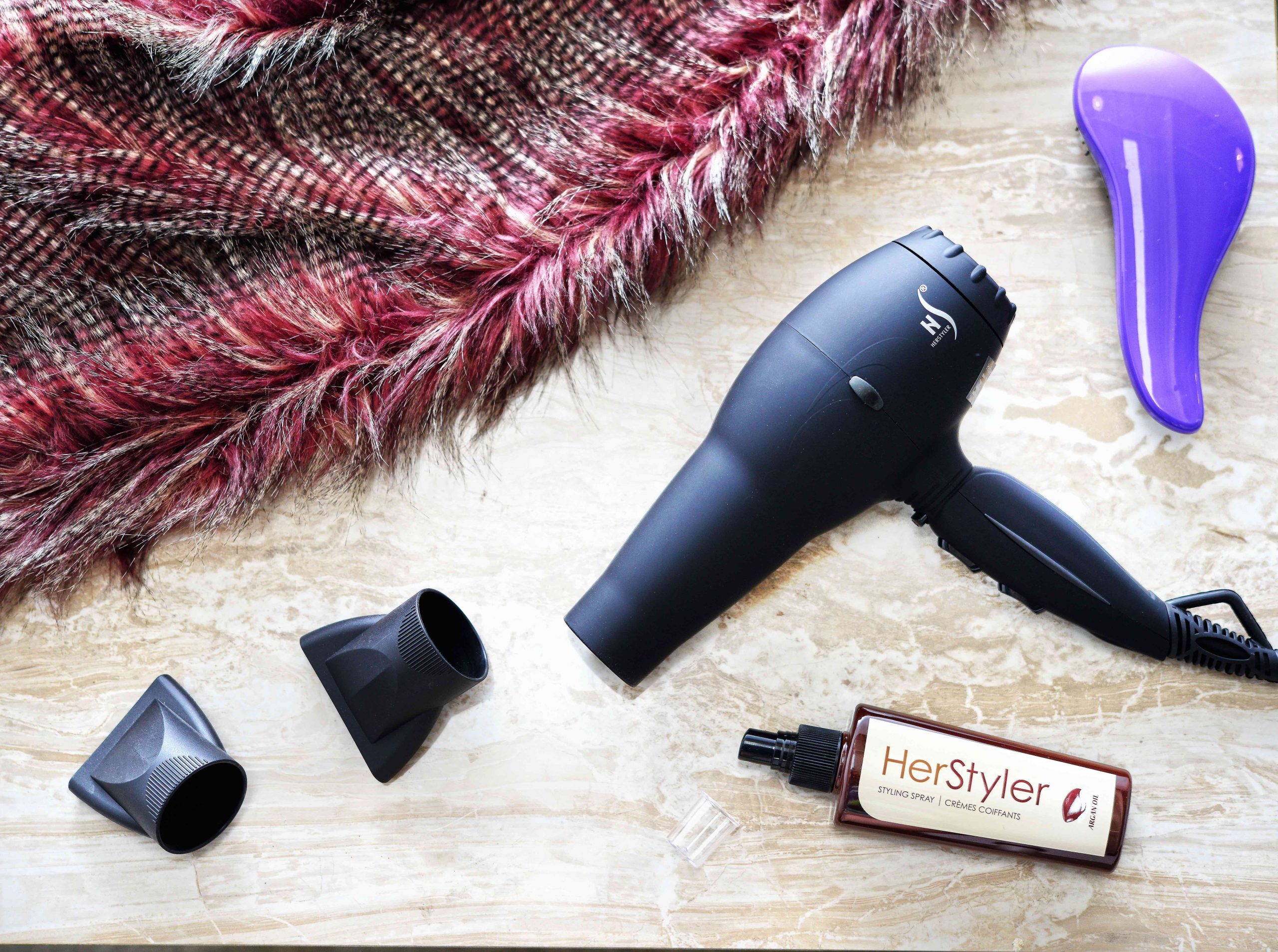 HerStyler 10 Ways to Switch Up Your Hairstyling Routine Blowdryer