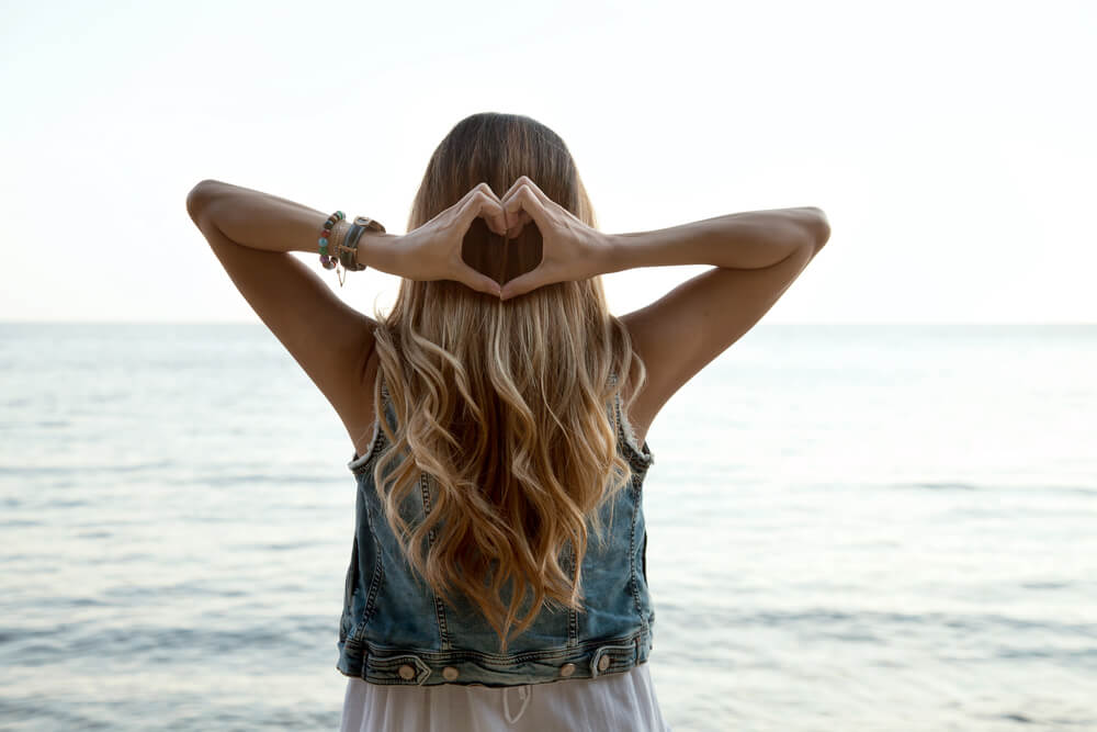 woman wavy hair